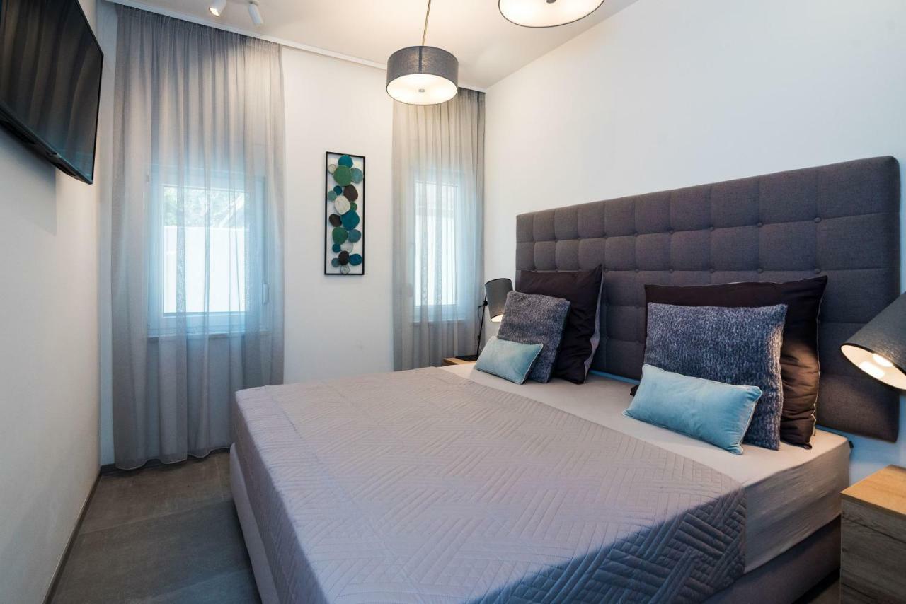 Apartments Villa Castello Kaštela Zewnętrze zdjęcie