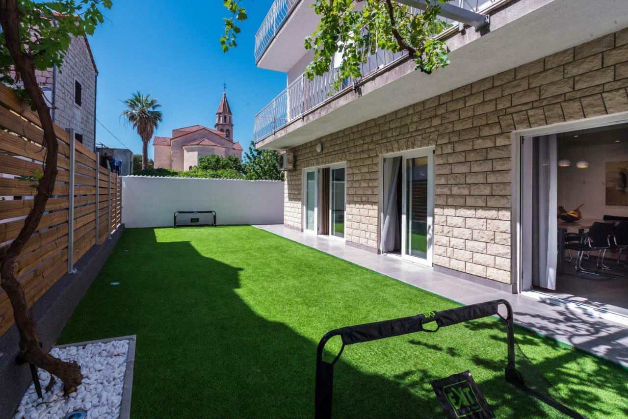 Apartments Villa Castello Kaštela Zewnętrze zdjęcie