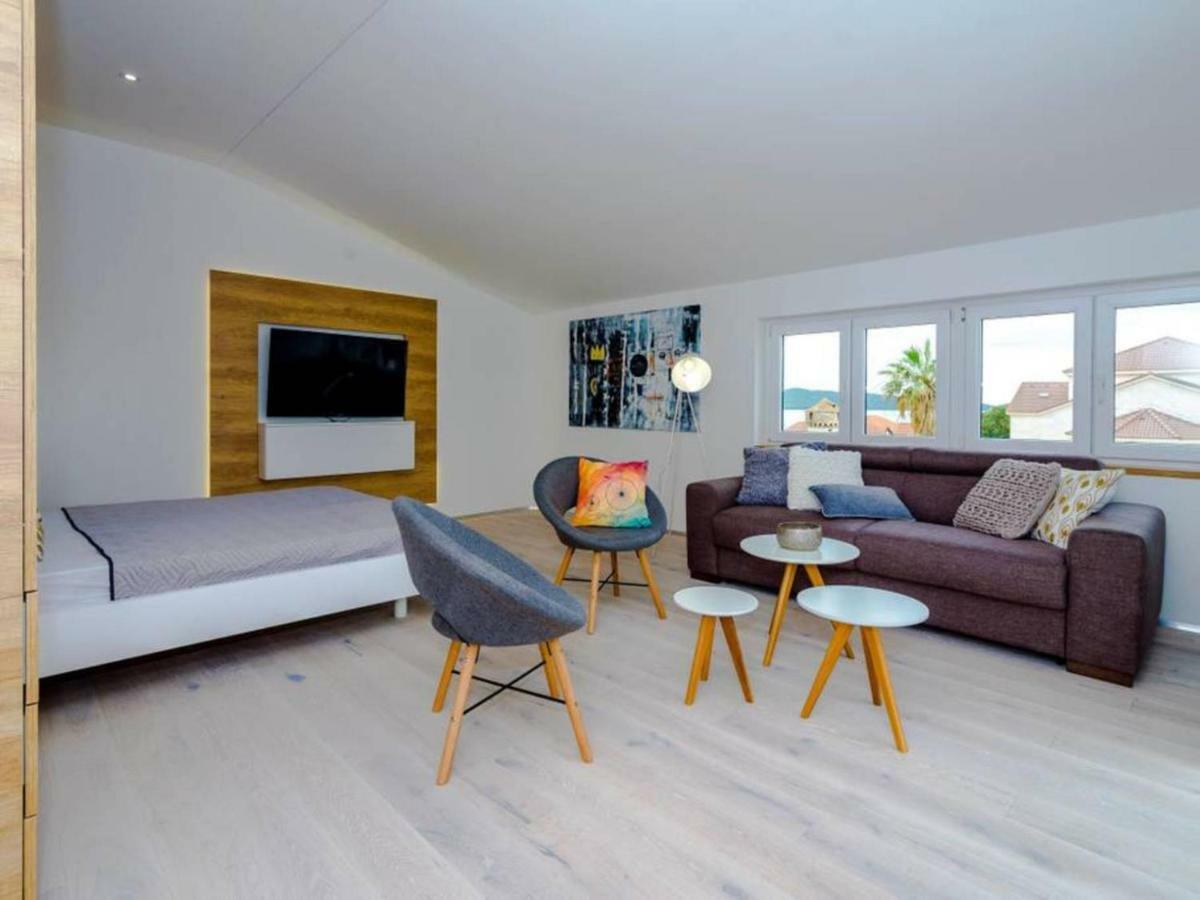 Apartments Villa Castello Kaštela Zewnętrze zdjęcie